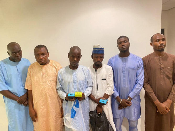 EFCC Taskforce Arrests 34 Suspected Currency Speculators in Abuja